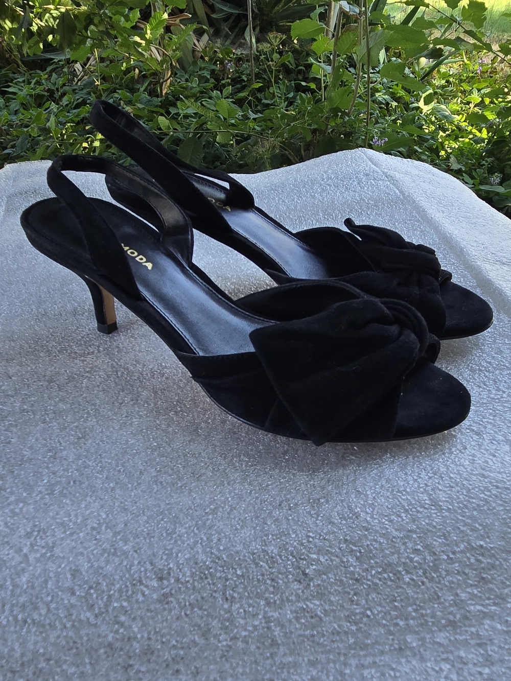 Pelle Moda Black Velvet Slingback Kitten Heels with Bow